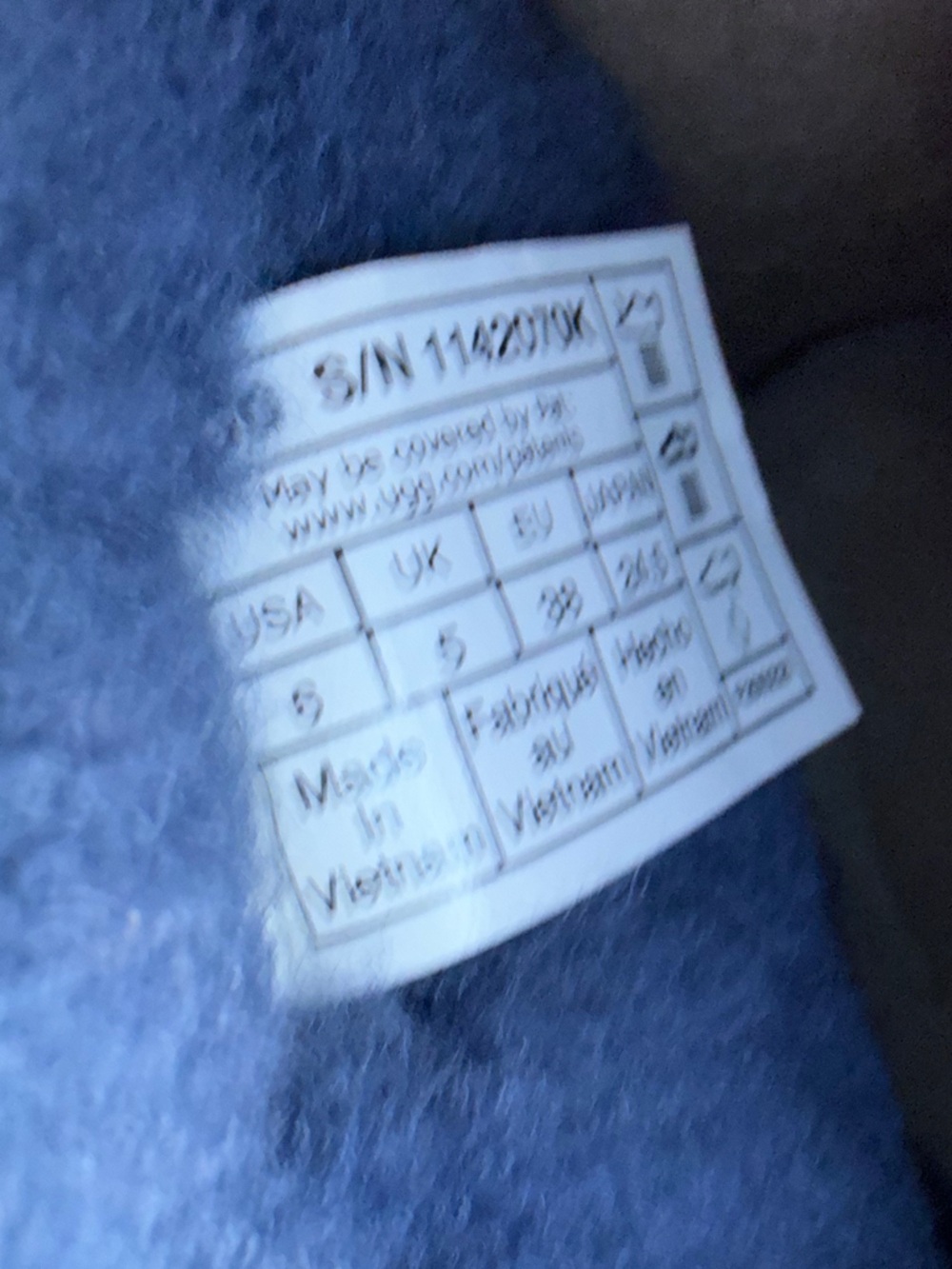 UGG Crushed Velvet Classic Mini Boots RARE - Picture 5 of 8